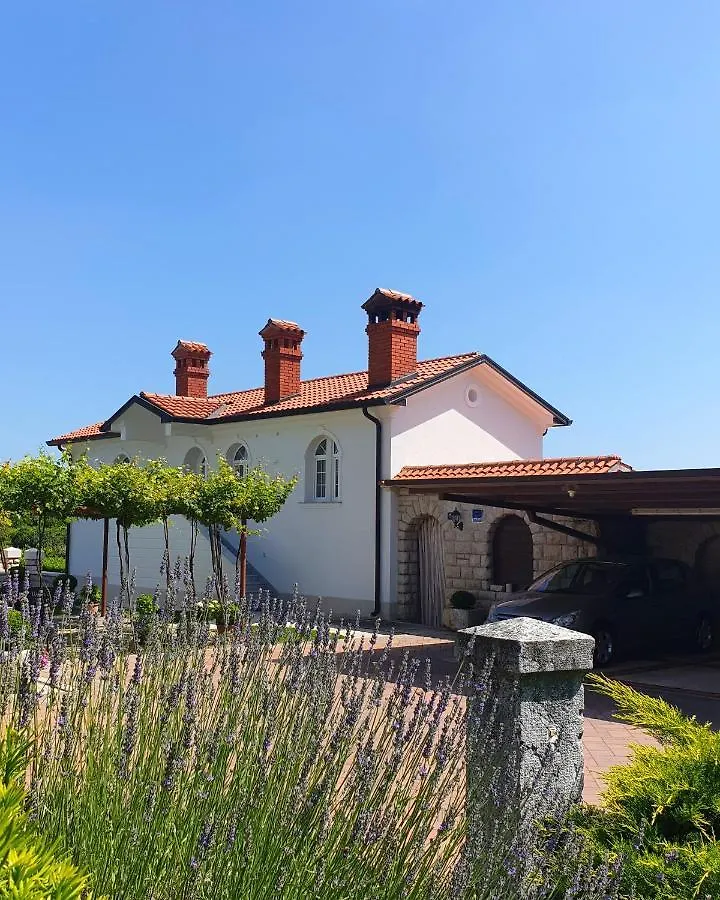 Holiday Apartment Villa Bianca Pazin Croatia